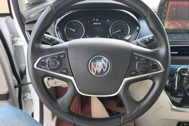 Used Buick GL8 2022 Land Business Class 652T Luxury Model Steering Wheel