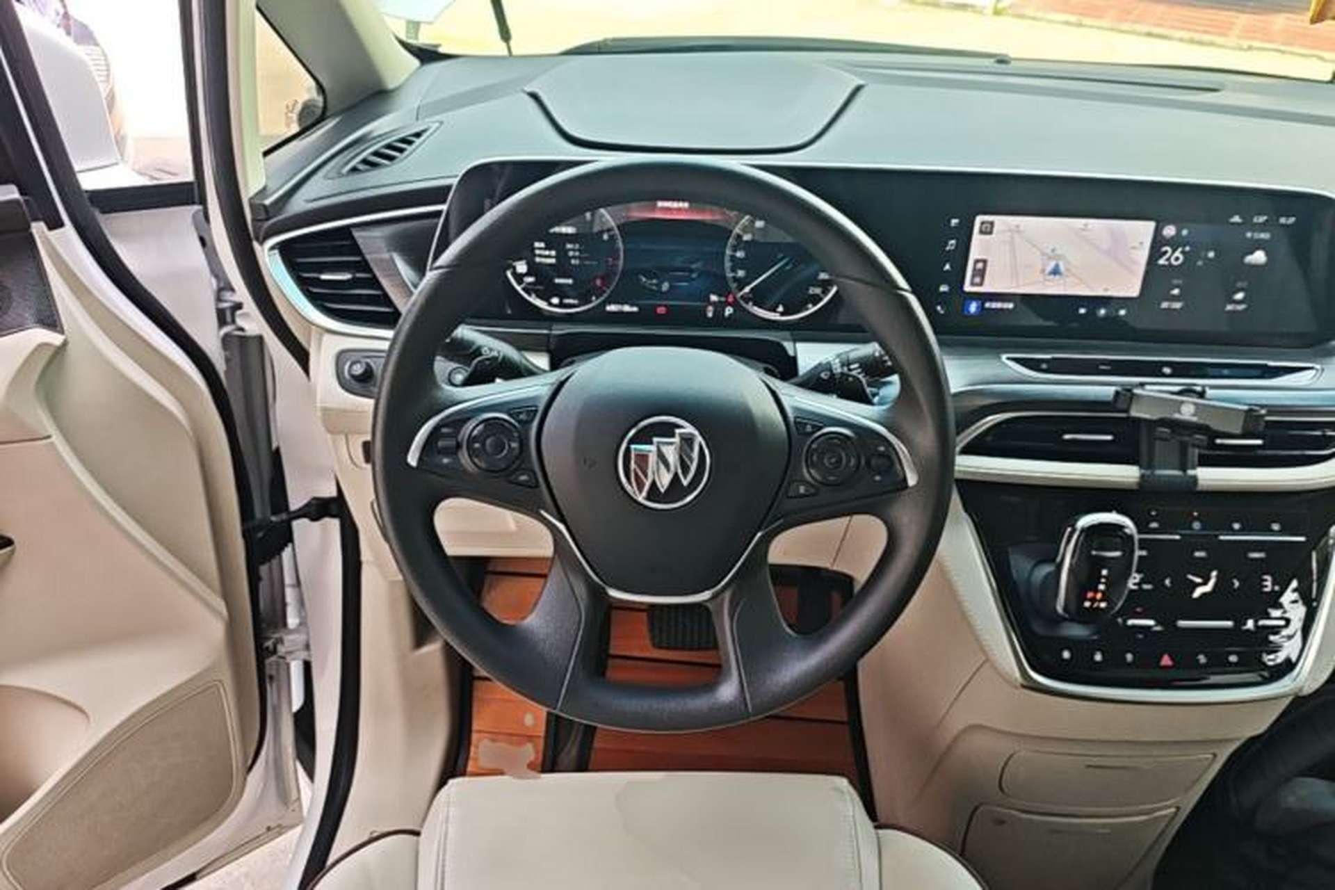 Used Buick GL8 2022 ES Landtrek 653T Comfort Edition Steering Wheel