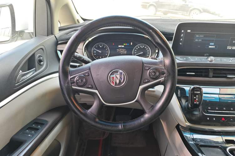 Used Buick GL8 2022 Land Business Class 652T Luxury Model Steering Wheel