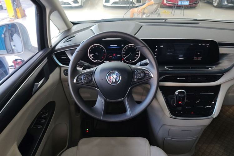 Used Buick GL8 2022 ES Landtrek 653T Comfort Edition Steering Wheel