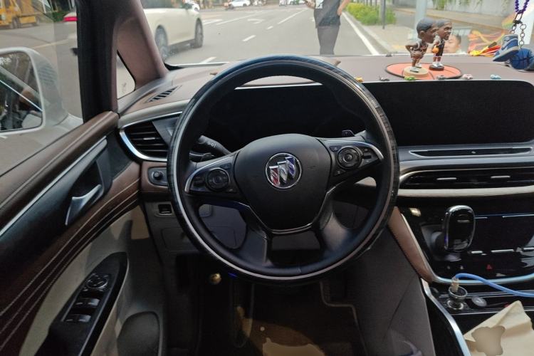 Used Buick GL8 2022 ES Landtrek 653T Comfort Edition Steering Wheel