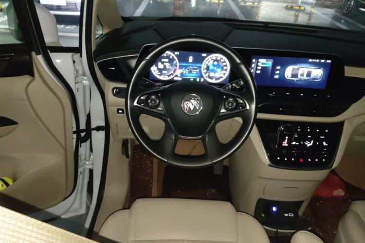 Used Buick GL8 2022 ES Landtrek 653T Luxury Edition Steering Wheel