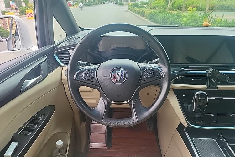 Used Buick GL8 2022 ES Landtrek 653T Smart Flagship Model Steering Wheel