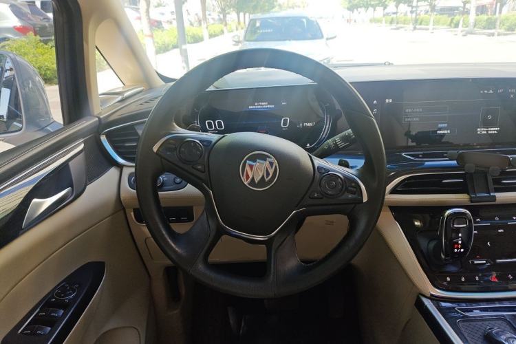 Used Buick GL8 2022 ES Landtrek 653T Luxury Edition Steering Wheel