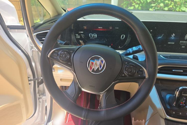 Used Buick GL8 2022 ES Landtrek 653T Luxury Edition Steering Wheel