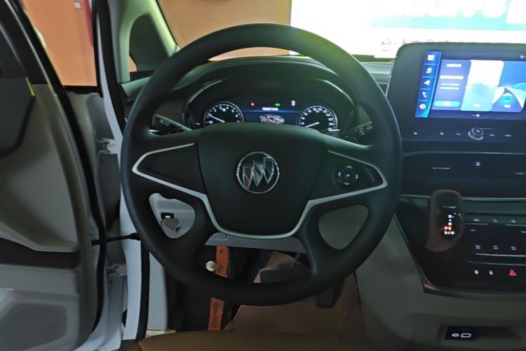 Used Buick GL8 2022 Land Cruiser Executive Class 652T Comfort Model Steering Wheel