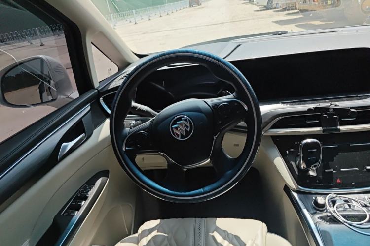 Used Buick GL8 2022 ES Landtrek 653T Comfort Edition Steering Wheel