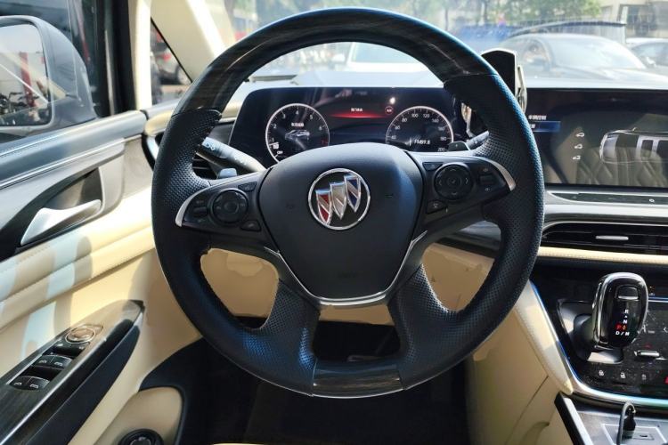 Used Buick GL8 2022 ES Landtrek 653T Comfort Edition Steering Wheel