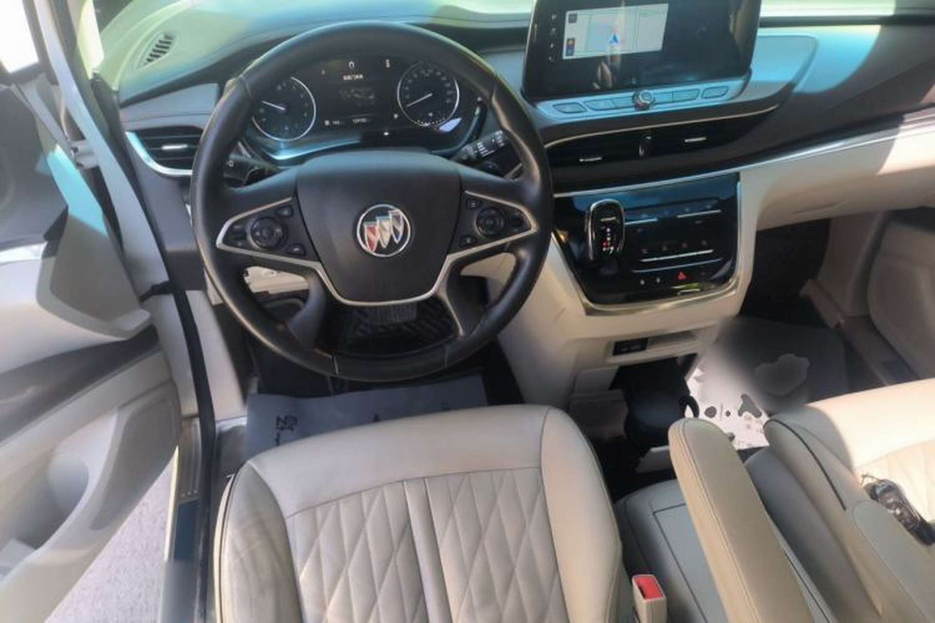 Used Buick GL8 2022 Land Business Class 652T Luxury Model Steering Wheel