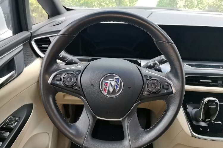 Used Buick GL8 2022 ES Land Cruiser 653T Luxury Model Steering Wheel
