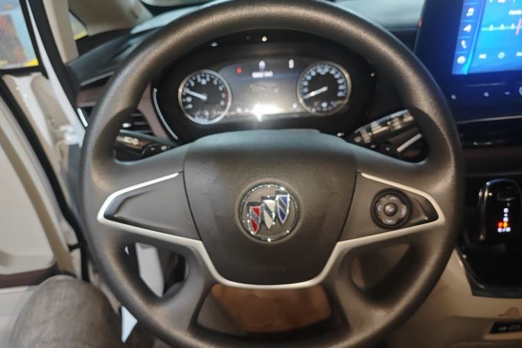 Used Buick GL8 2022 Land Cruiser Executive Class 652T Comfort Model Steering Wheel
