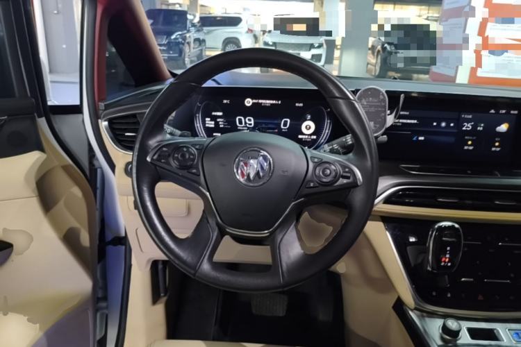 Used Buick GL8 2022 ES Land Cruiser 653T Luxury Model Steering Wheel