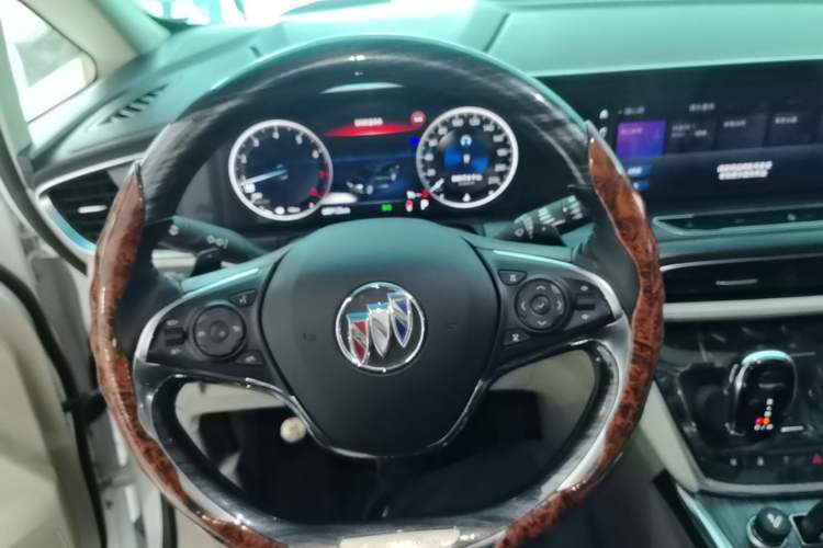 Used Buick GL8 2022 ES Landtrek 653T Comfort Edition Steering Wheel
