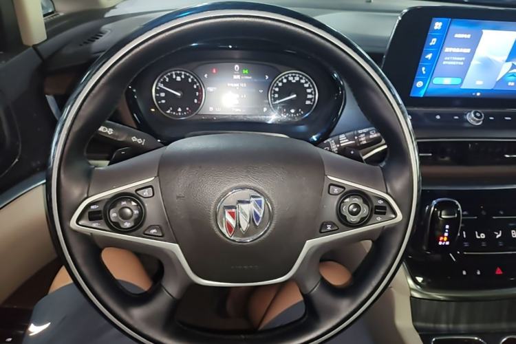 Used Buick GL8 2022 Land Cruiser Executive Class 652T Comfort Model Steering Wheel