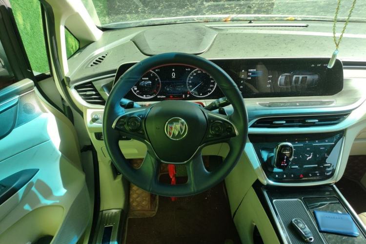 Used Buick GL8 2022 ES Landtrek 653T Comfort Edition Steering Wheel