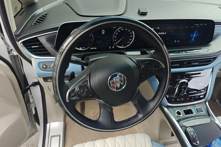 Used Buick GL8 2022 ES Landtrek 653T Comfort Edition Steering Wheel