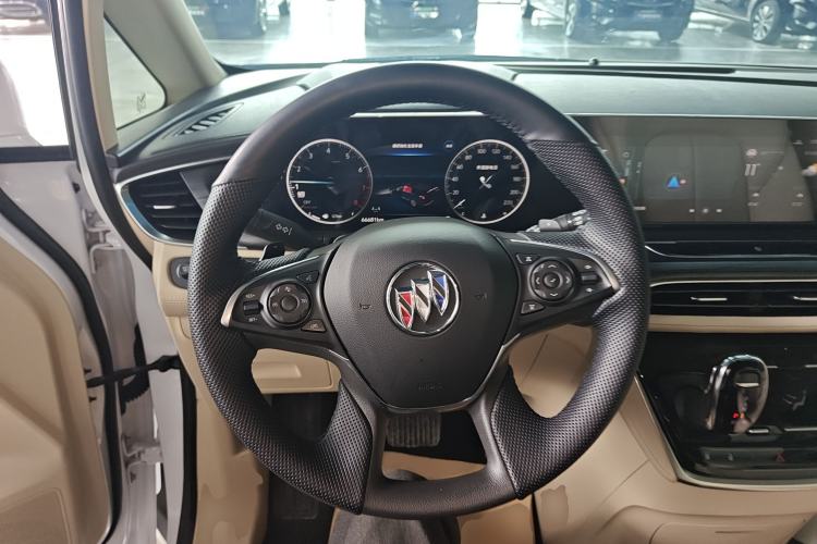 Used Buick GL8 2022 ES Landtrek 653T Luxury Edition Steering Wheel