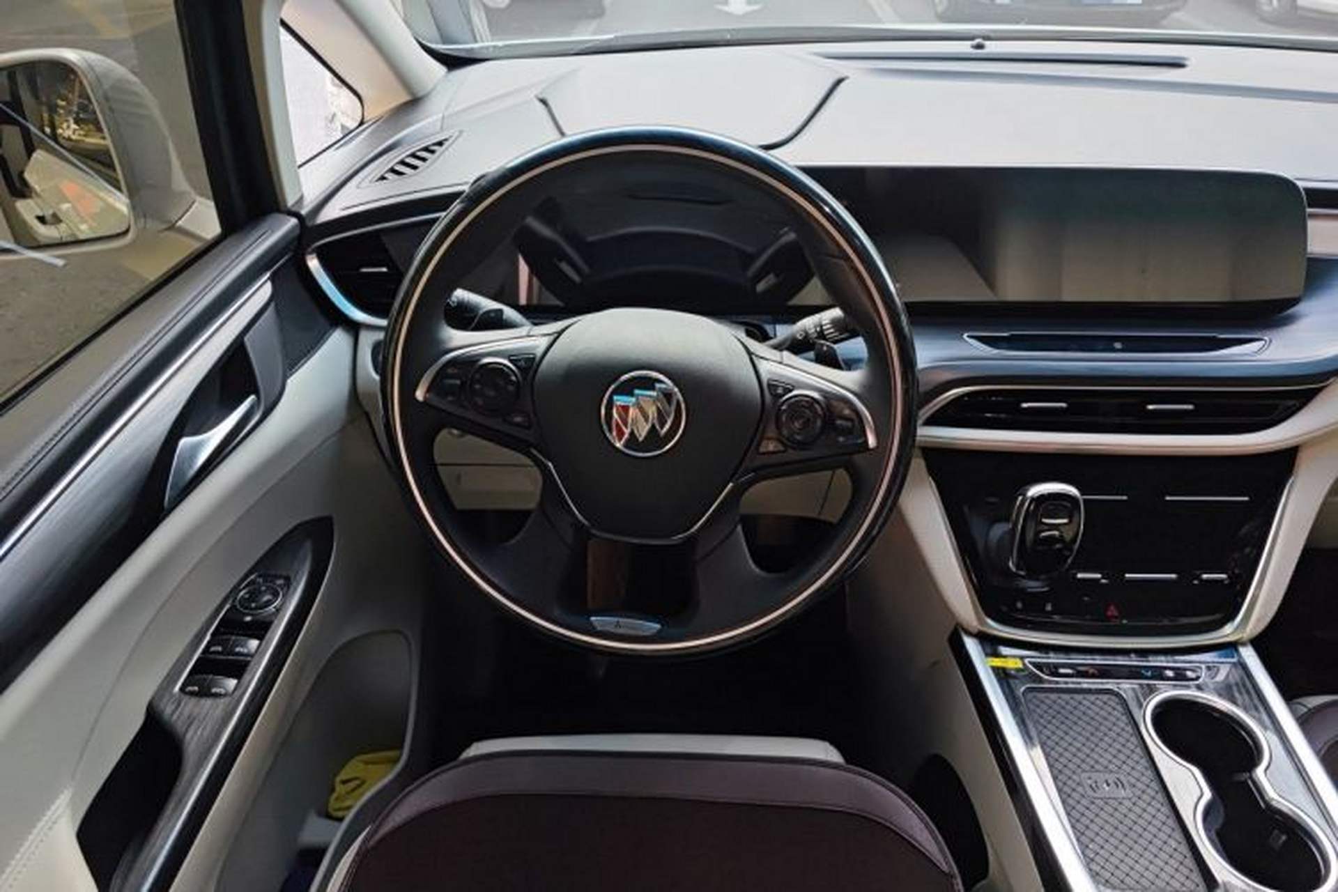 Used Buick GL8 2022 ES Landtrek 653T Comfort Edition Steering Wheel