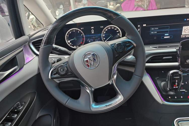 Used Buick GL8 2022 ES Landtrek 653T Comfort Edition Steering Wheel