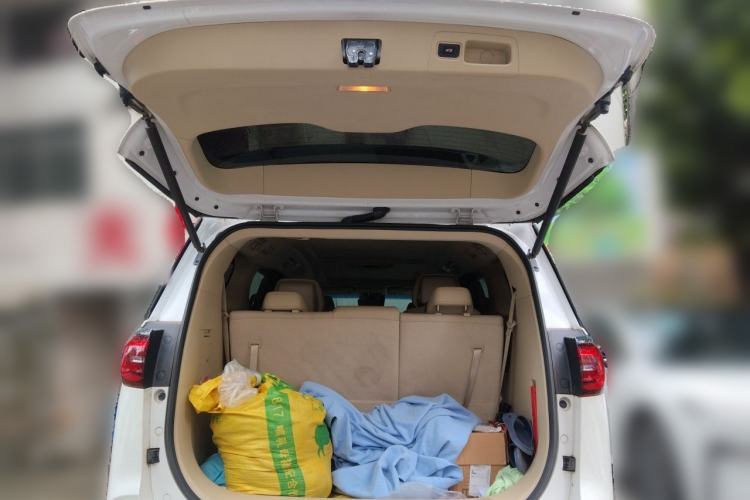 Used Buick GL8 2022 ES Landtrek 653T Luxury Edition Trunk