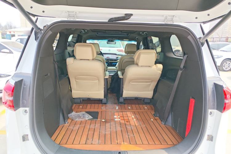 Used Buick GL8 2022 ES Land Cruiser 653T Luxury Model Trunk
