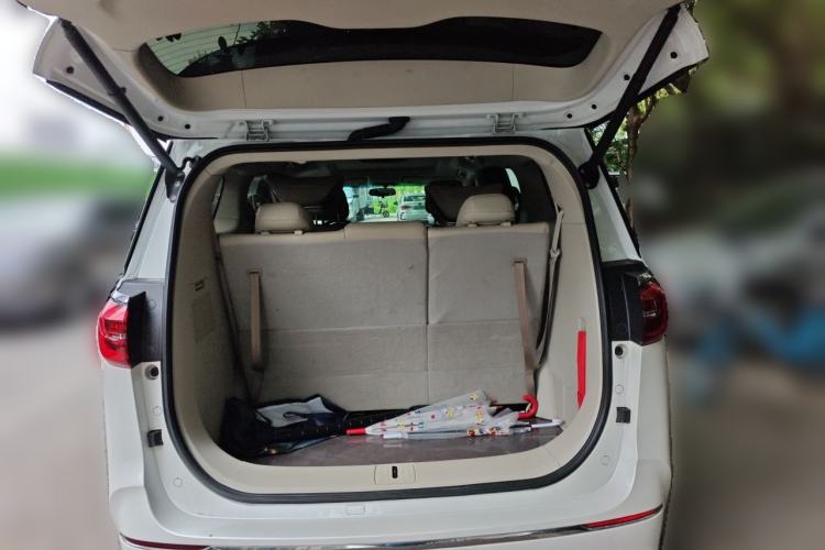 Used Buick GL8 2022 ES Landtrek 653T Comfort Edition Trunk