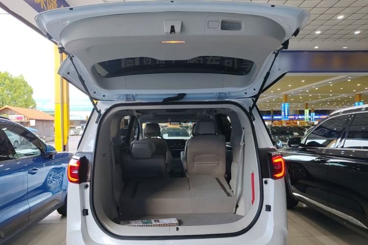Used Buick GL8 2022 ES Landtrek 653T Comfort Edition Trunk