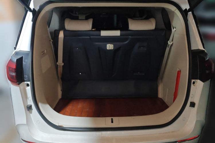 Used Buick GL8 2022 ES Landtrek 653T Comfort Edition Trunk