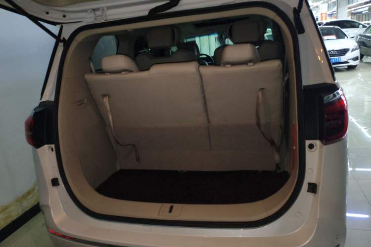 Used Buick GL8 2022 ES Landtrek 653T Comfort Edition Trunk