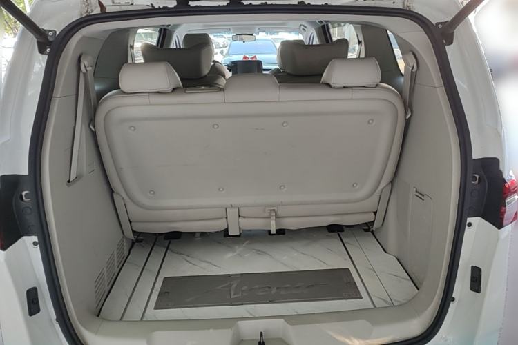 Used Buick GL8 2022 Land Cruiser Executive Class 652T Comfort Model Trunk