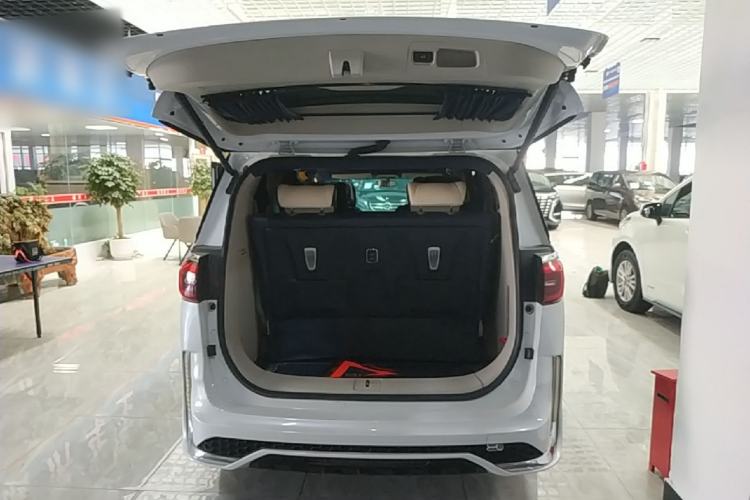 Used Buick GL8 2022 ES Landtrek 653T Comfort Edition Trunk