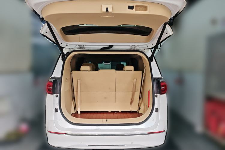 Used Buick GL8 2022 ES Land Cruiser 653T Luxury Model Trunk