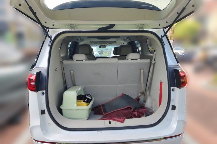 Used Buick GL8 2022 ES Landtrek 653T Comfort Edition Trunk