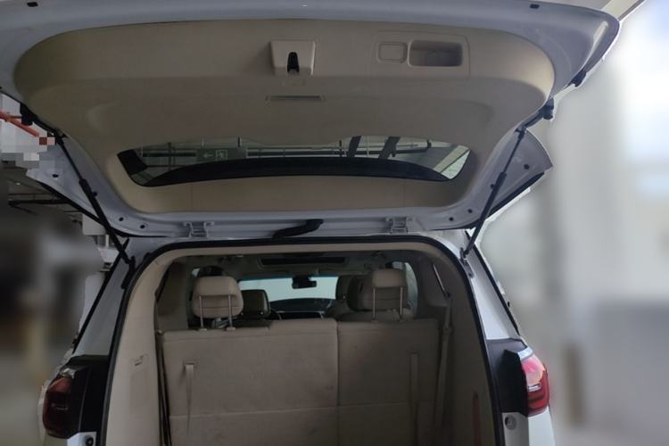 Used Buick GL8 2022 ES Landtrek 653T Luxury Edition Trunk