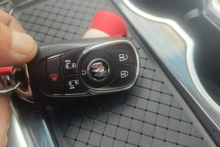 Used Buick GL8 2022 ES Landtrek 653T Luxury Edition Vehicle Key