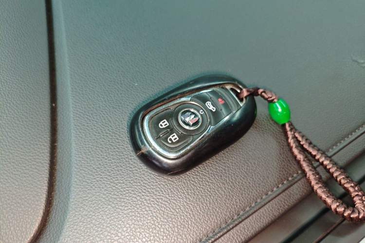 Used Buick GL8 2022 ES Landtrek 653T Comfort Edition Vehicle Key