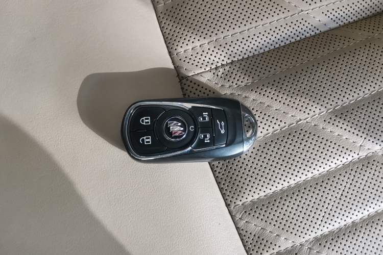 Used Buick GL8 2022 ES Landtrek 653T Smart Flagship Model Vehicle Key