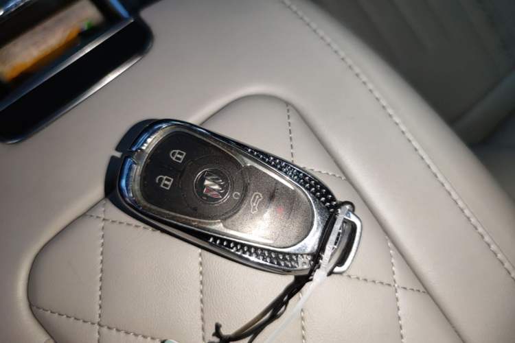 Used Buick GL8 2022 ES Landtrek 653T Comfort Edition Vehicle Key