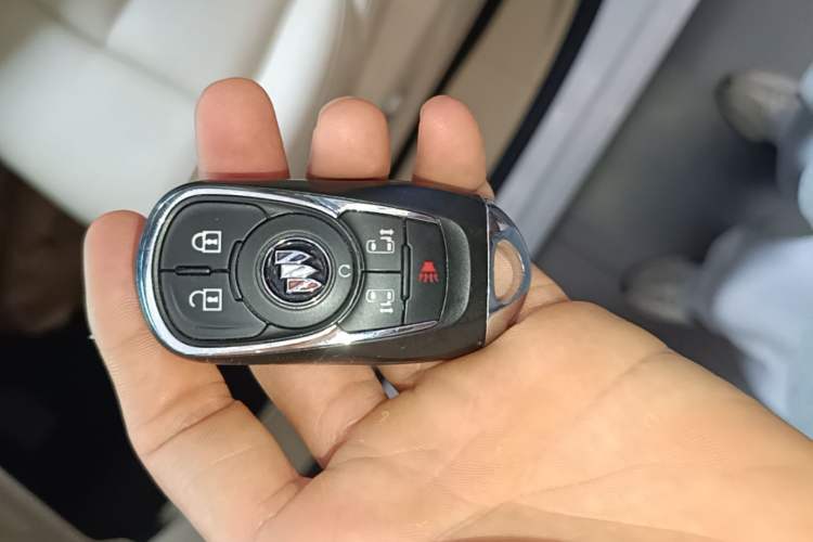 Used Buick GL8 2022 ES Landtrek 653T Luxury Edition Vehicle Key