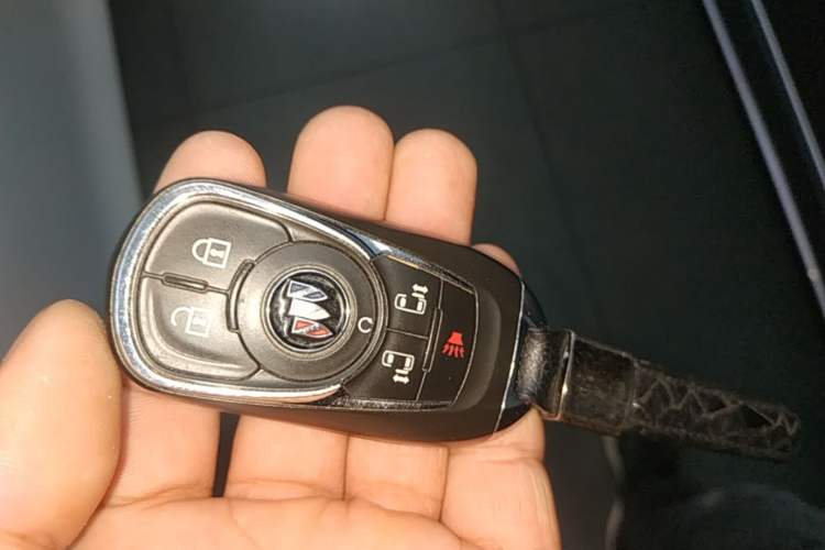 Used Buick GL8 2022 ES Landtrek 653T Luxury Edition Vehicle Key