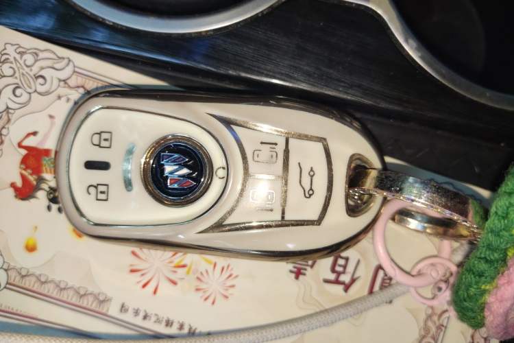 Used Buick GL8 2022 ES Landtrek 653T Flagship Model Vehicle Key