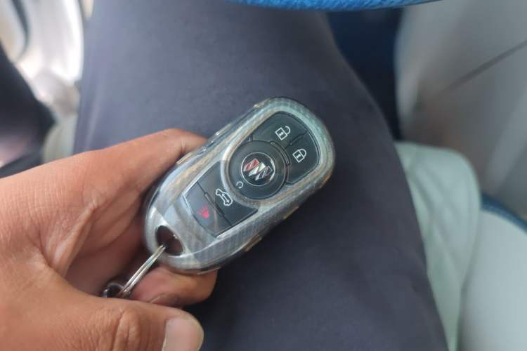 Used Buick GL8 2022 ES Landtrek 653T Comfort Edition Vehicle Key