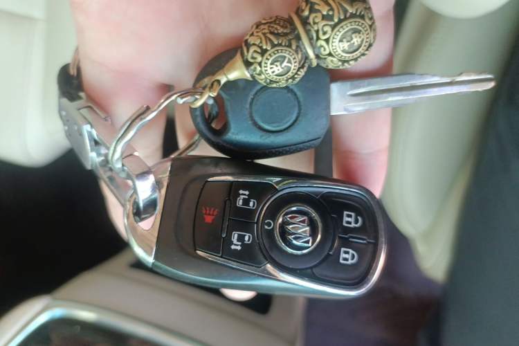 Used Buick GL8 2022 ES Landtrek 653T Luxury Edition Vehicle Key