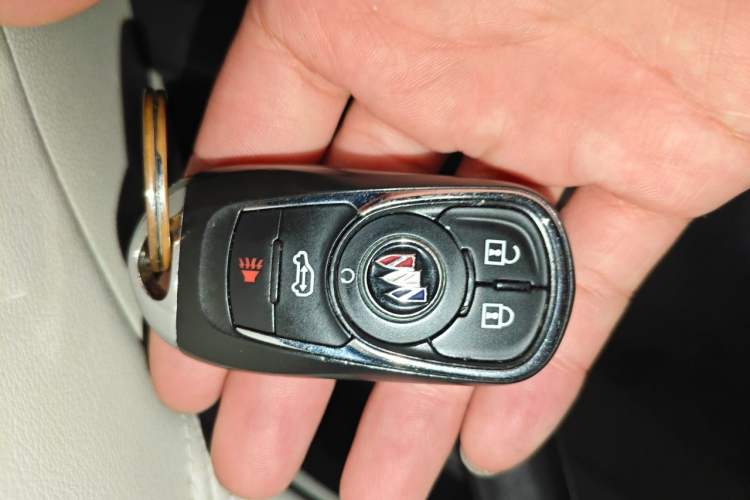 Used Buick GL8 2022 ES Landtrek 653T Comfort Edition Vehicle Key