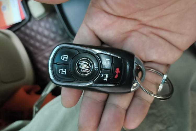 Used Buick GL8 2022 ES Landtrek 653T Luxury Edition Vehicle Key