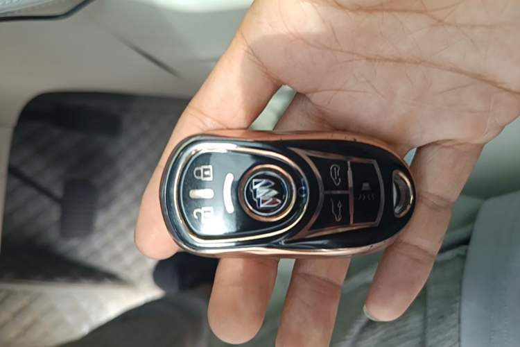 Used Buick GL8 2022 ES Landtrek 653T Comfort Edition Vehicle Key