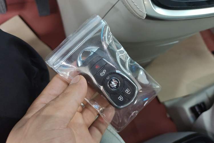 Used Buick GL8 2022 ES Landtrek 653T Comfort Edition Vehicle Key