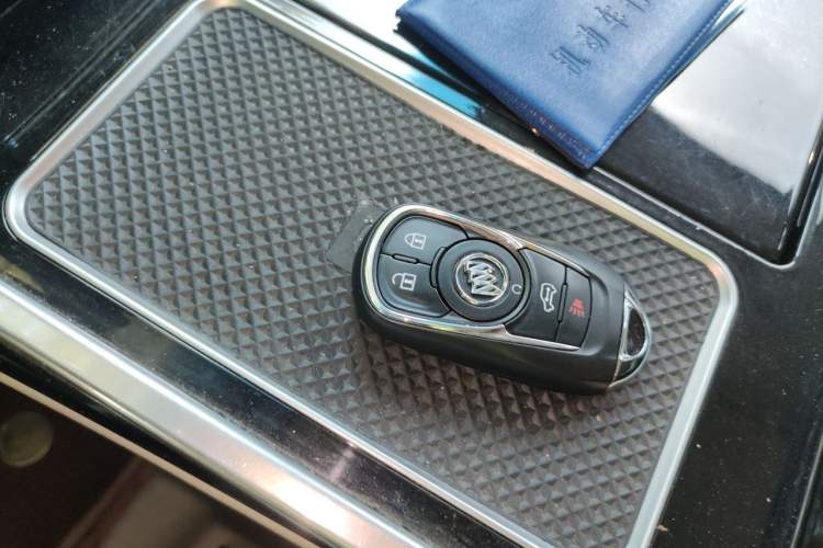 Used Buick GL8 2022 ES Landtrek 653T Comfort Edition Vehicle Key