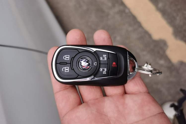 Used Buick GL8 2022 ES Landtrek 653T Luxury Edition Vehicle Key