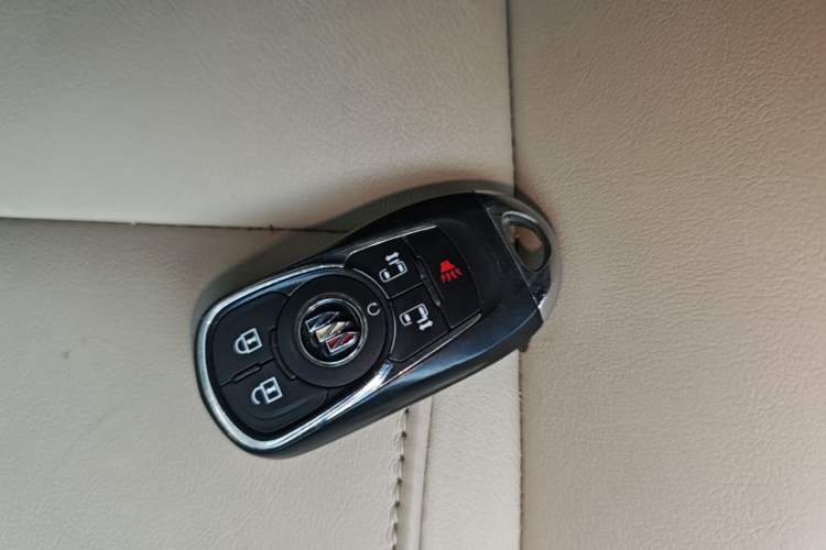 Used Buick GL8 2022 ES Landtrek 653T Luxury Edition Vehicle Key